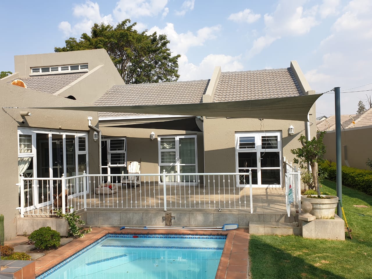 Custom Shade Sails Custom Shade Sails specializes, supplies and